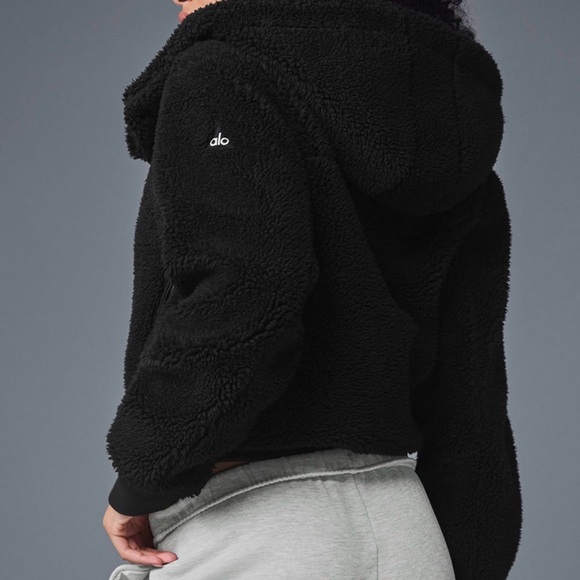 ALO Yoga Black Teddy Jacket - Picture 2 of 8